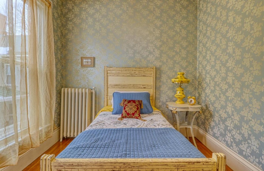 Bangor Victorian Home Image 6